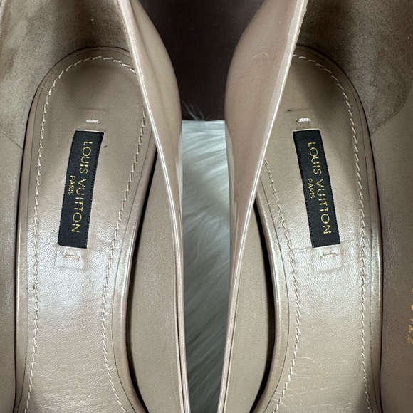 Louis Vuitton Oh Really Nude Patent Open Toe Pump - Picture 4 of 14